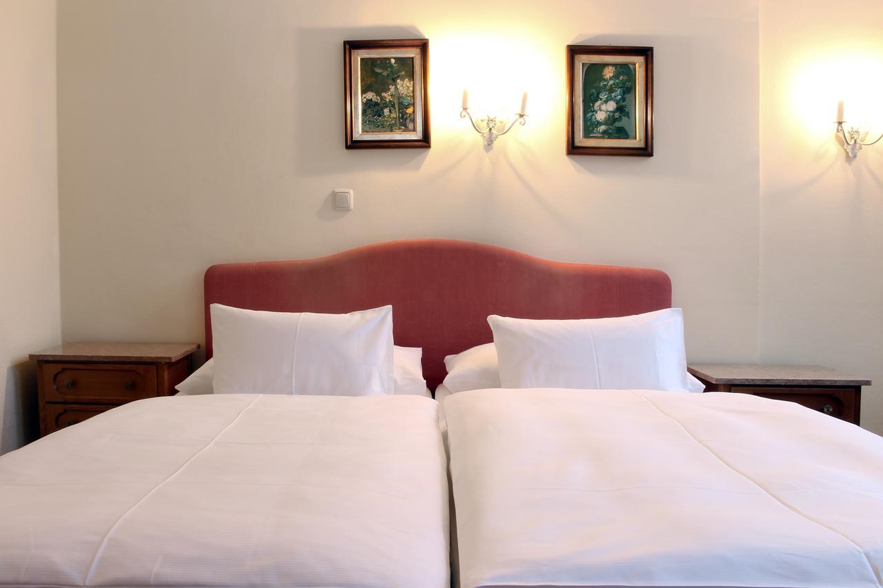 Gruener Baum Hotel Bad Gastein Quarto foto