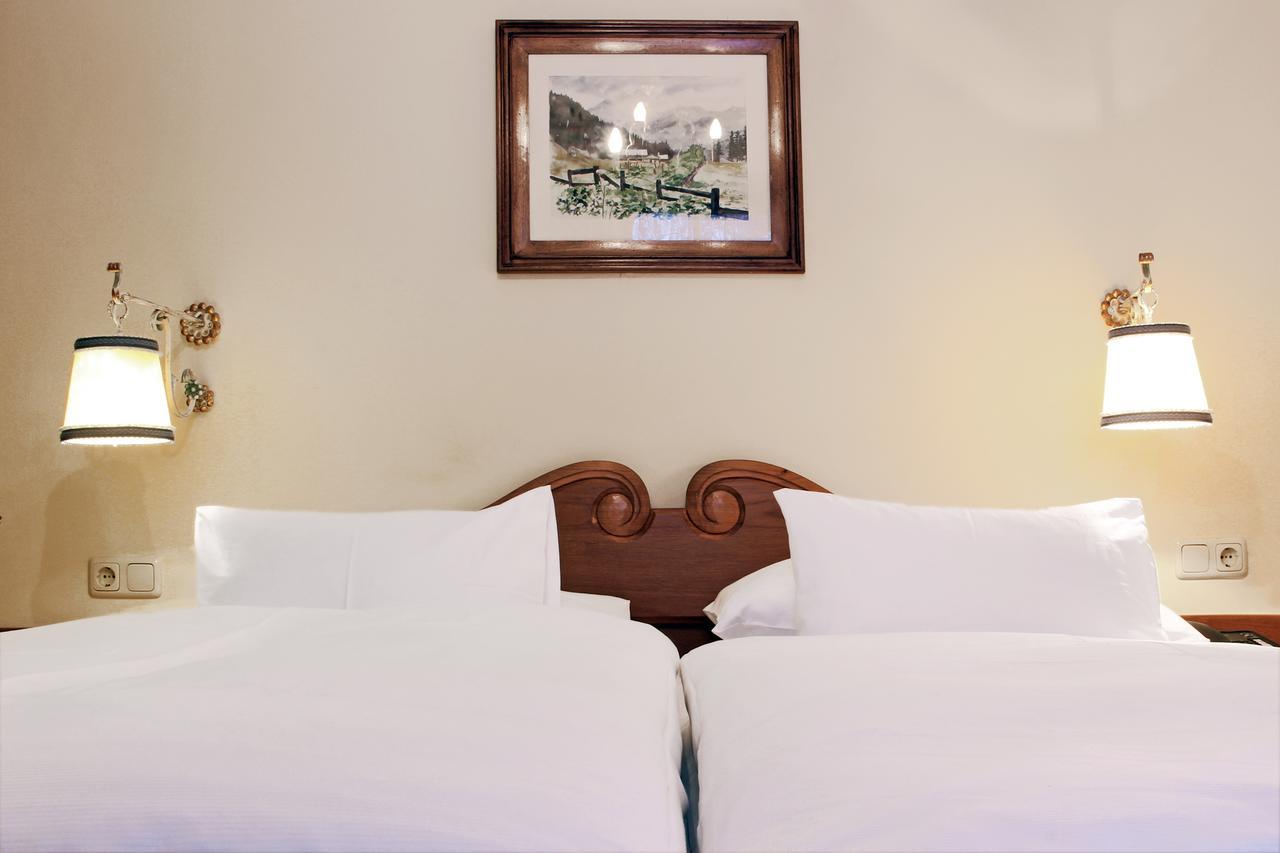 Gruener Baum Hotel Bad Gastein Quarto foto