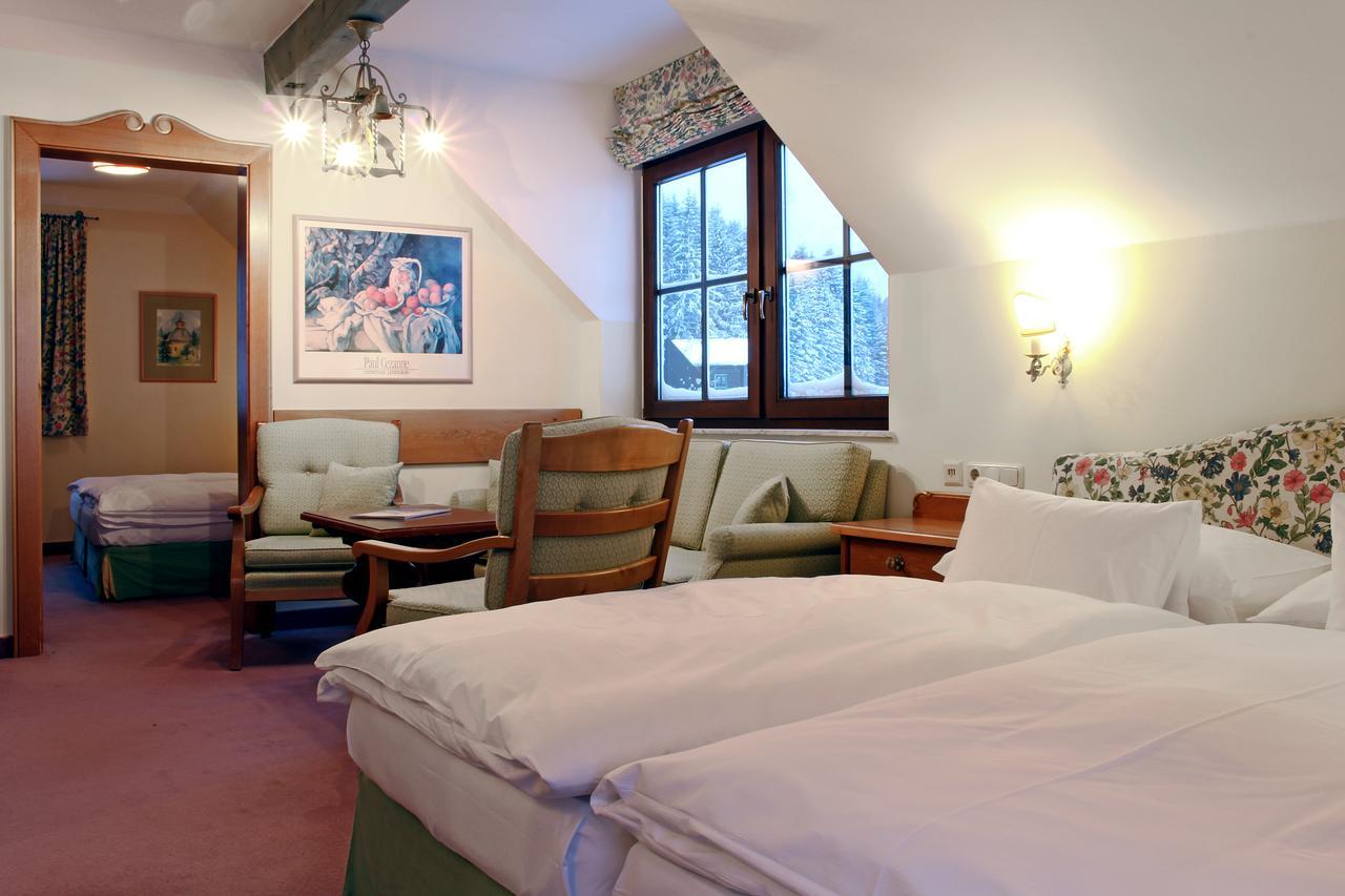 Gruener Baum Hotel Bad Gastein Quarto foto